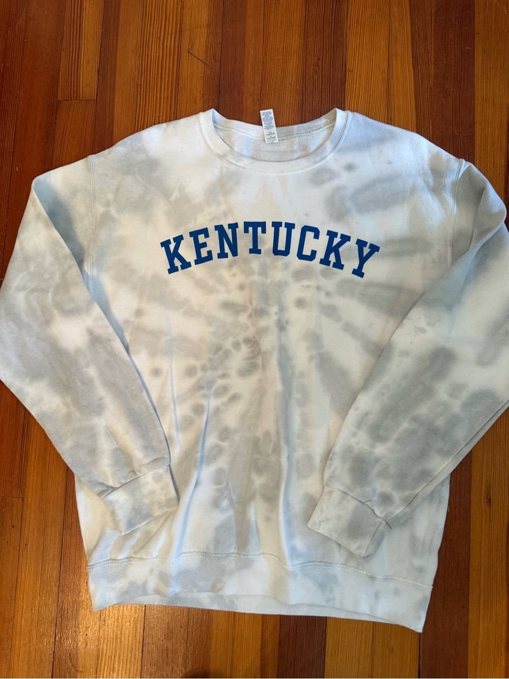 Kentucky Tie-Dye Crewneck Sweatshirt in White and Blue